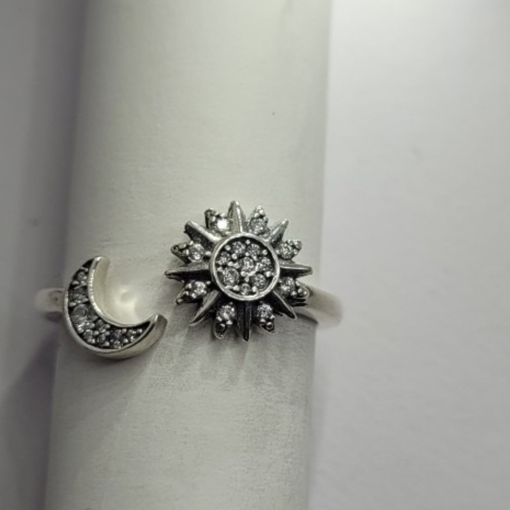 Pandora sun and moon Ring